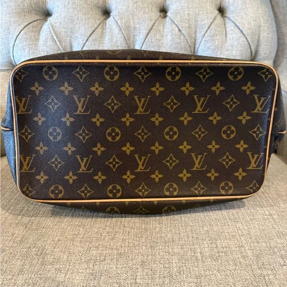 Louis Vuitton Palermo GM Monogram Shoulder Bag - Picture 11 of 11